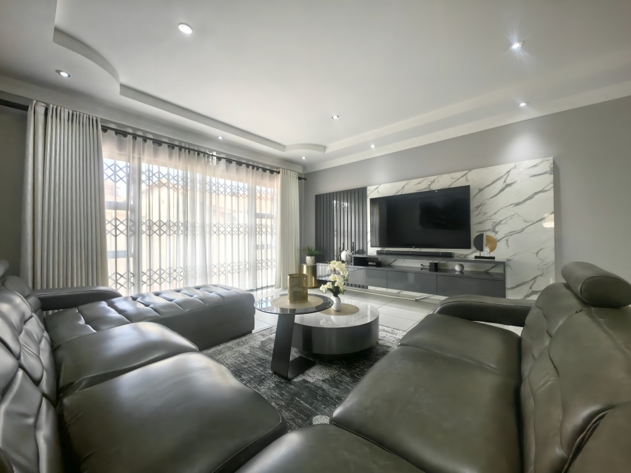 4 Bedroom Property for Sale in Waterkloof North West